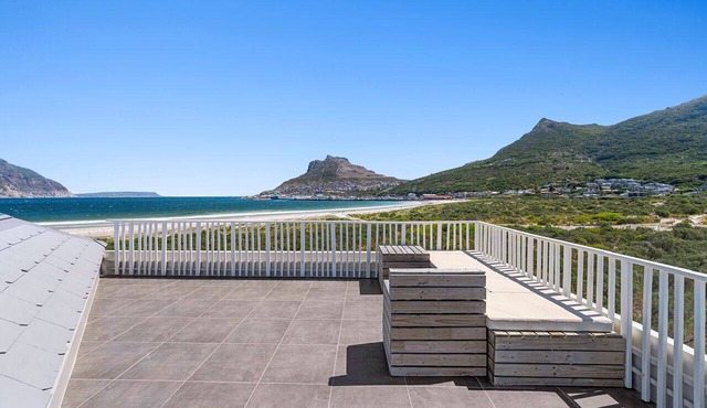 PINGU Beachhouse | Beachfront Villa with Hot Tub, Ocean Views & Beach Access in Cape Town