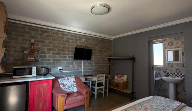 Platteland Gastehuis - Home away from home in Jan Kempdorp
