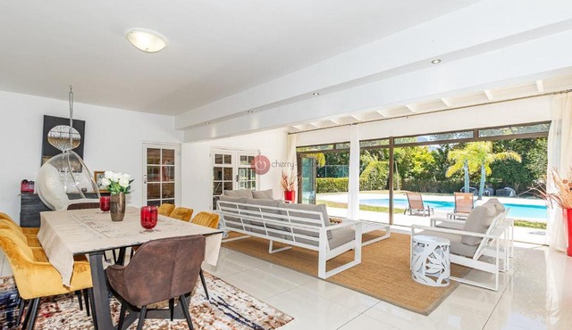 Private room in Constantia* in Cape Town