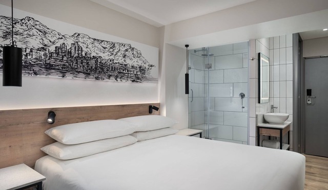 Protea Hotel by Marriott Cape Town Sea Point in Cape Town