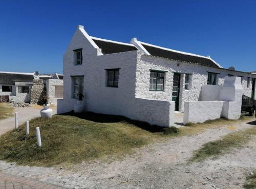 Quaint 1 Bedroom Apartment with sea view in Arniston