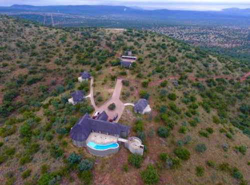 Rustwood Safari Lodge in Rooiberg