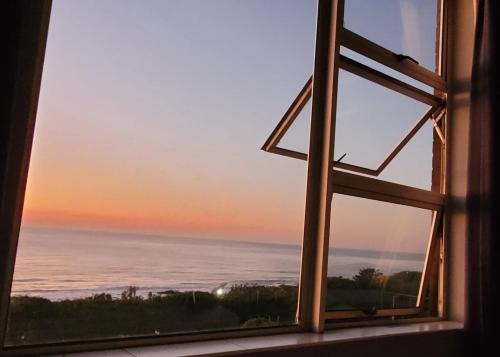 Scottburgh Views 301 Seafront Apartment in Scottburgh