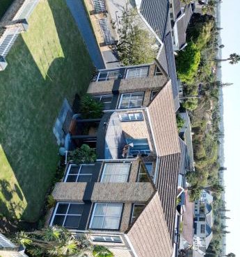 Sea Views on 14th in East London