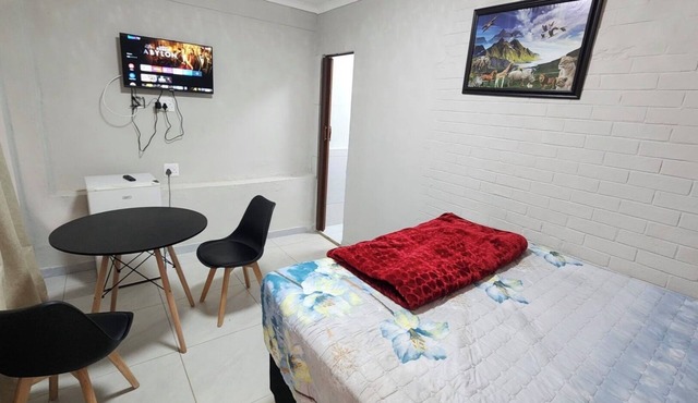 Serene 12-bedroom lodge in Johannesburg perfect for group getaways in Johannesburg
