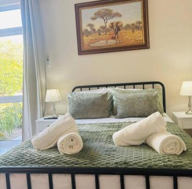 Serene Air-Conditioned Flatlet in Central Wellington