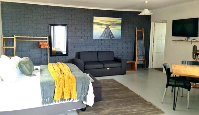 Shearwater Beach Studio Garden Route in Sedgefield