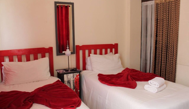 Sondela Bed and Breakfast in Maletswai