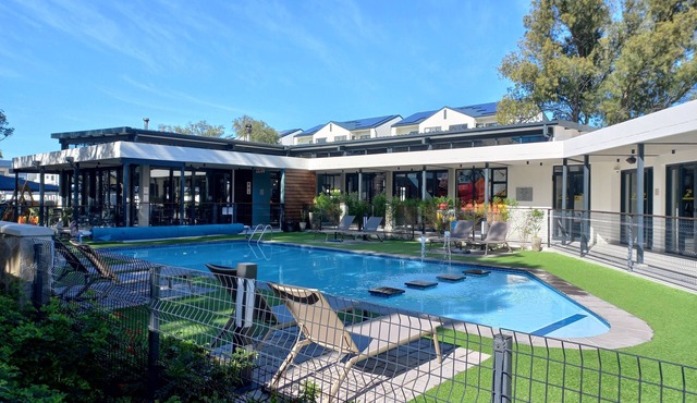 Stylish Apartment in Paardevlei Near Beach, Shops and Hospital in Cape Town