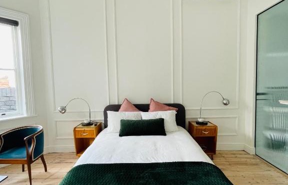 Suite Martinique at Slivington Manor in Cape Town