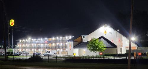Super 8 by Wyndham Vandalia/Dayton International Airport in Vandalia