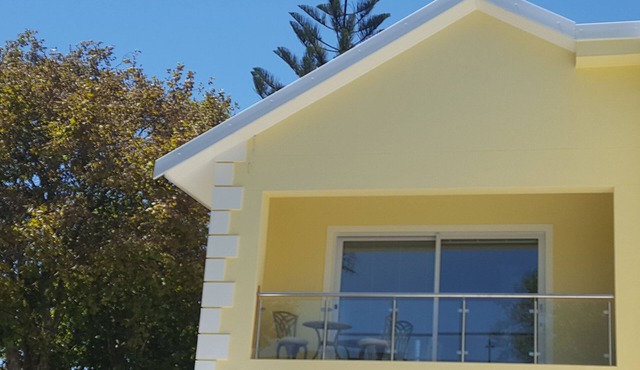Superior 2-Room Apartment with Loggia, fast Internet, AirCon, electr-heated Pool