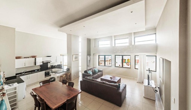 Surferscorner Self Catering Apartments in Muizenberg