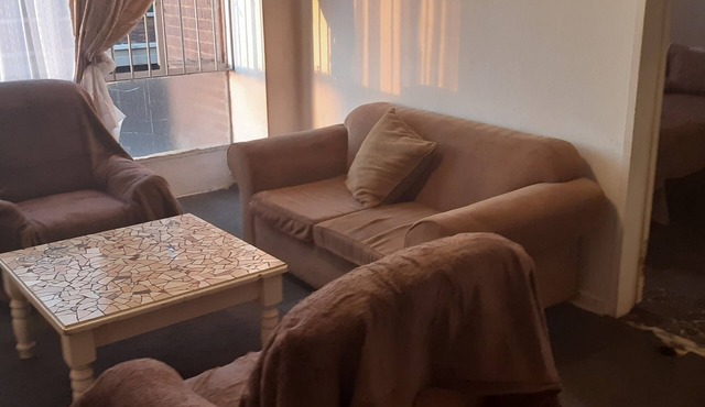 Tasumuka Savaal in Johannesburg