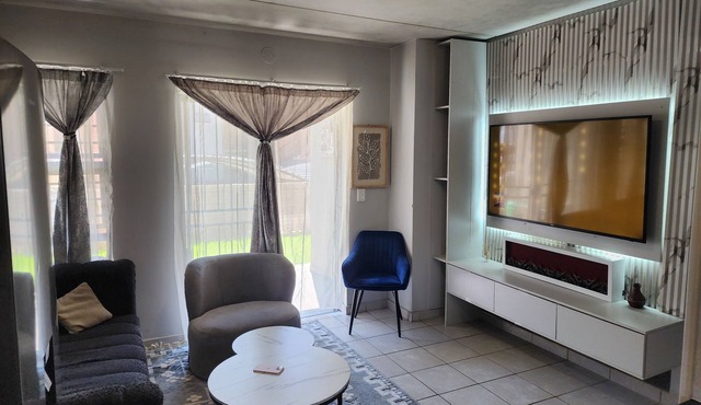 Terrific 2-bedroom Apartment in Upscale LionPride Estate in Johannesburg