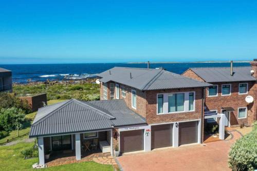 The Amaryllis Luxury Apartment Bella Donna in Bettyʼs Bay
