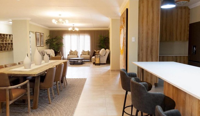 The aMaZe House A luxury Private Villa in Polokwane