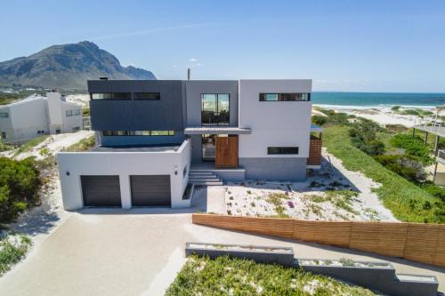 The Dunes in Bettyʼs Bay