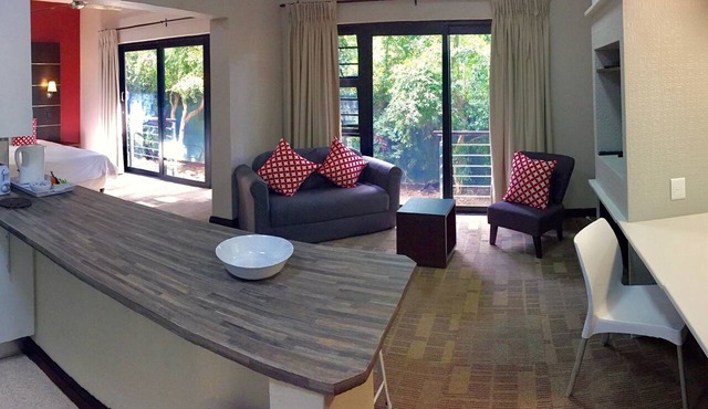The Hub Boutique Hotel in Gqeberha (Port Elizabeth)
