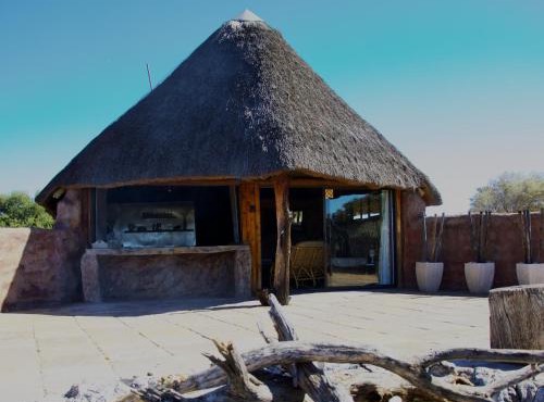 Thota Lodge Camelthorn Chalet in Eldorado