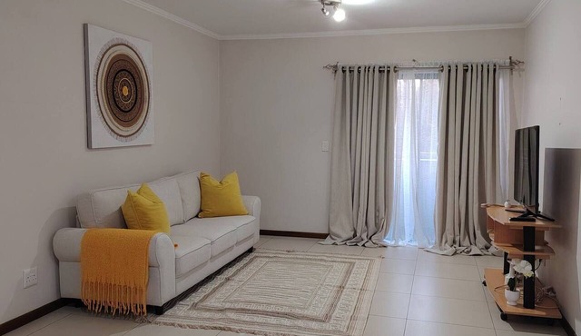 Tranquil 2-Bedroom Apartment in Jackal Creek Golf Estate in Roodepoort