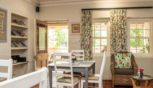 Via's Guesthouse in Greyton