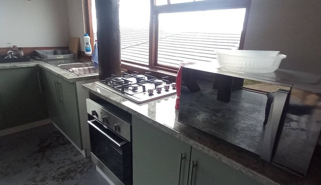 Welcome to Khoka Moya Cabin, nested in the beautiful Costal town of Mosselbay. in Mosselbay