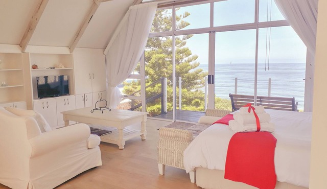Whales Way Ocean Retreat in Wilderness