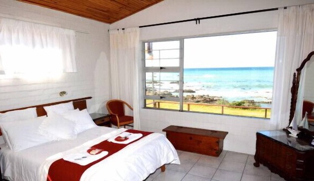 White Shark Backpackers in Kleinbaai