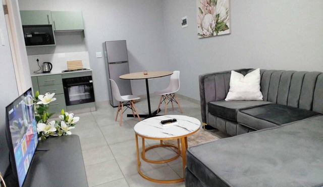 Your Exclusive PMB Escape - Sleeps 2 - uninterrupted Wi-Fi in Pietermaritzburg