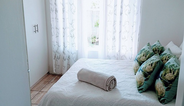 Charming Guest Room with Private Facilities in Nelson Mandela Bay in Nelson Mandela Bay Metropolitan Municipality
