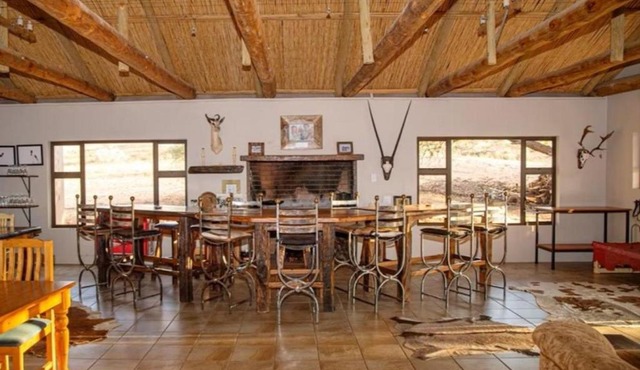 Zoutpanputs Game Lodge in Askham