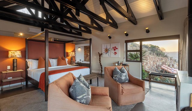 Zulu Rock Lodge - Babanango Game Reserve in Ulundi