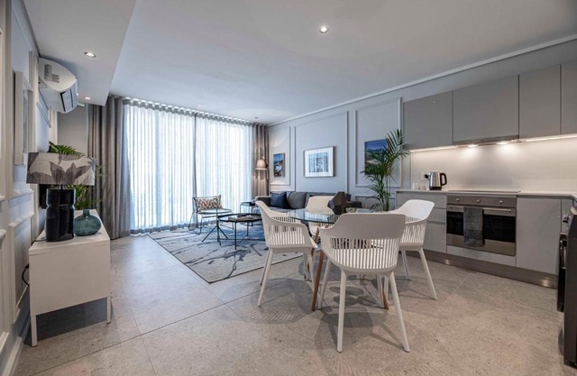 404 The Cosmopolitan, Sea Point in Cape Town