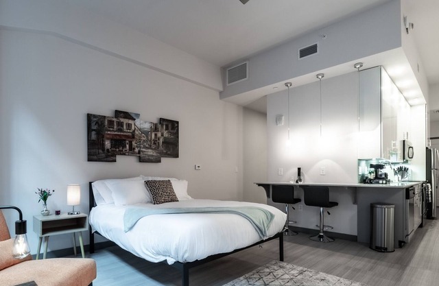 Beautiful Condo - Heart of Business District 603 in Cincinnati