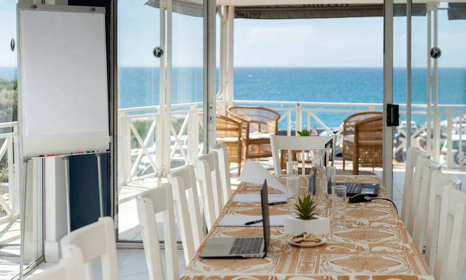 Simon's Town House | Boulders Beach Hotel, Cafe and Curio