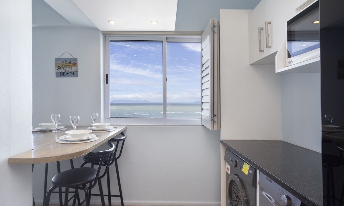 Strand Apartment | Pip's Place