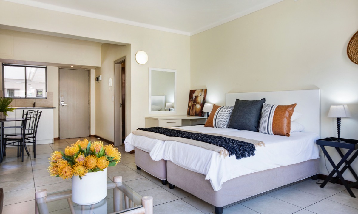 Sea Point Hotel | The Amalfi Boutique