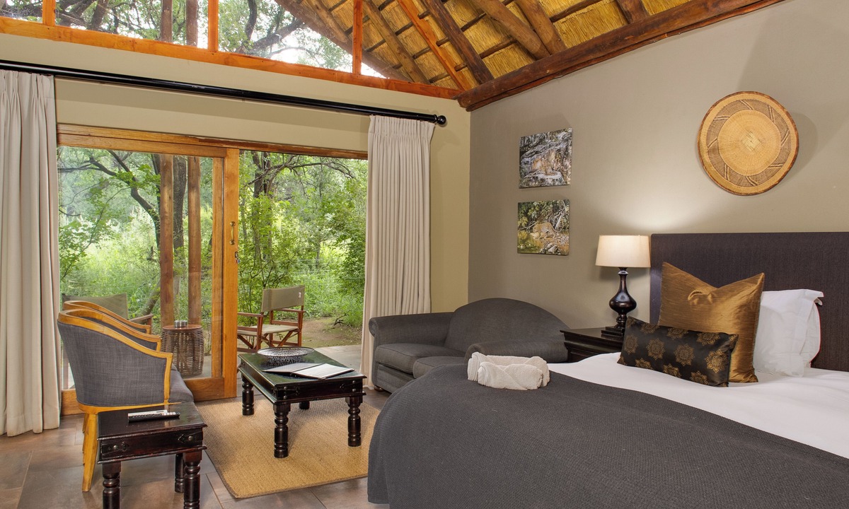 Pilanesberg National Park Cabin | Black Rhino Game Lodge
