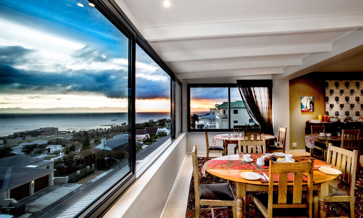 Simon's Town House | Mariner Guesthouse