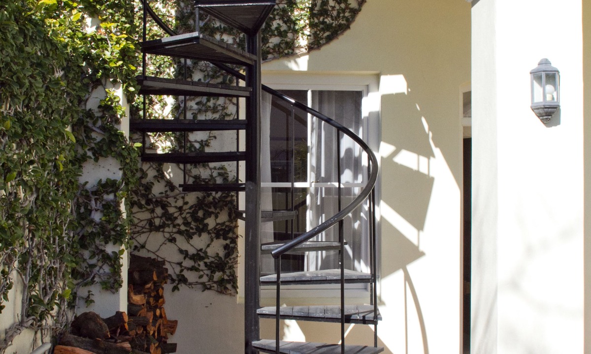 Stellenbosch Central Hotel | Eendracht Hotel