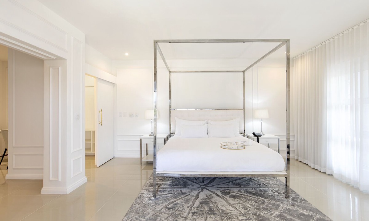 Wynberg Hotel | Fauchil Hotel