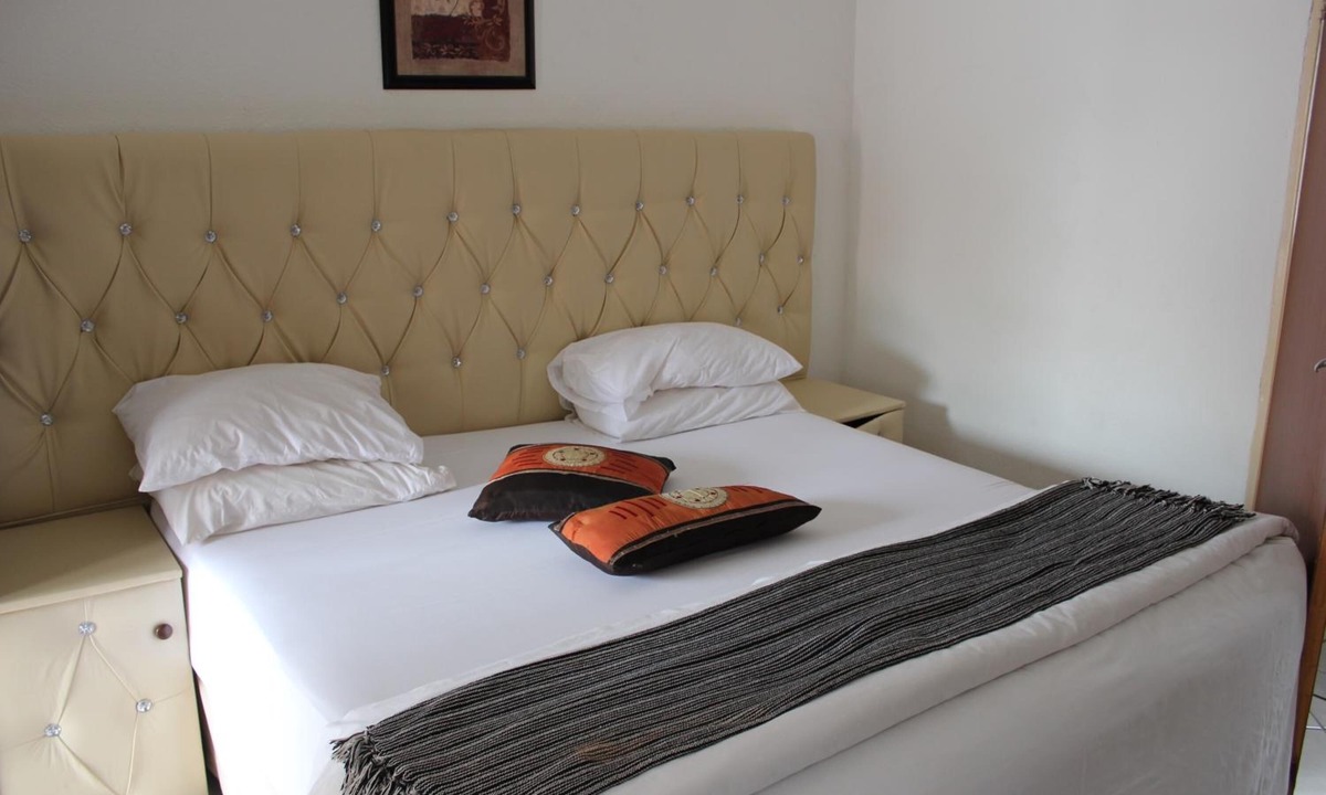 Tzaneen House | Tzaneen Guest House
