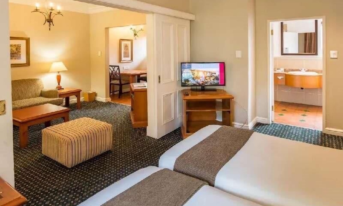 Arcadia Hotel | Courtyard Hotel Arcadia