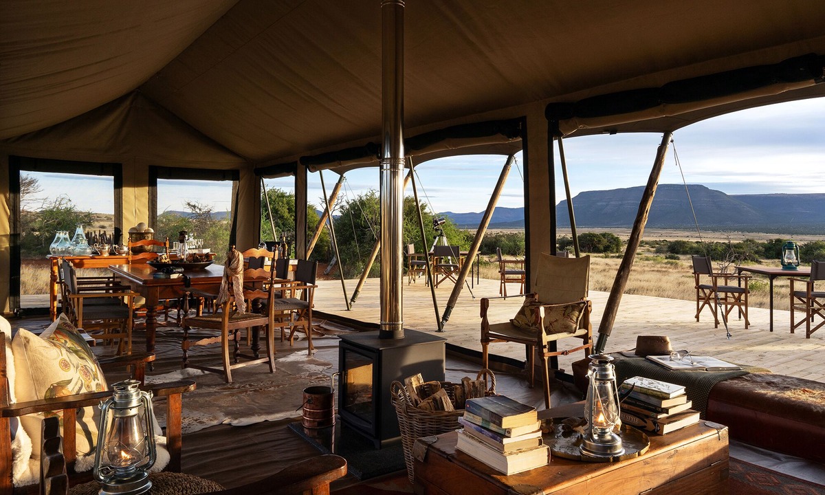 Blue Crane Route Cabin | Samara Karoo Reserve
