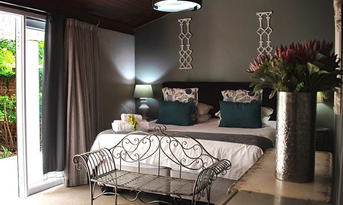 Kroonstad House | Kroon Manor