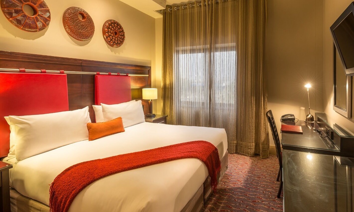 O.R. Tambo Hotel | Peermont Mondior At Emperors Palace