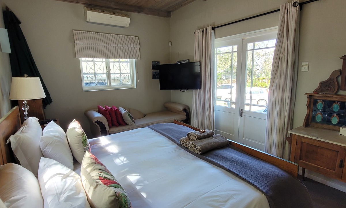 Grahamstown Hotel | AppleBee Guest Cottages