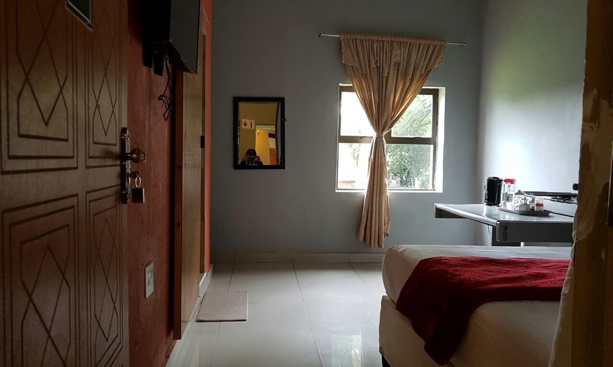 Houghton Estate Hotel | Central Lodge Hotels