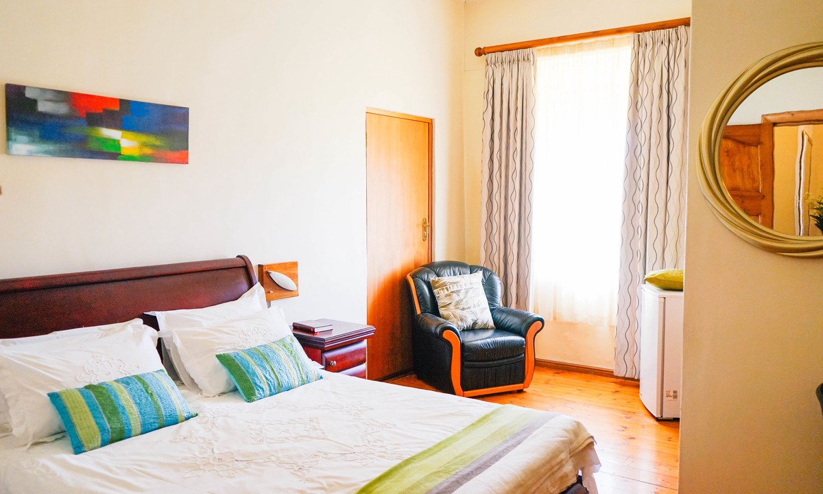 Plumstead House | Baraka Guesthouse
